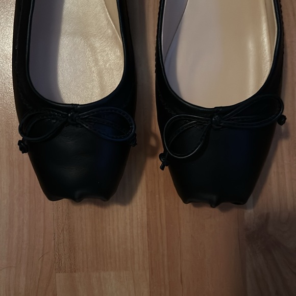 "Mamadrague" napa leather ballerina flats bow accent
Square toe
Slip-on style - Picture 2 of 11